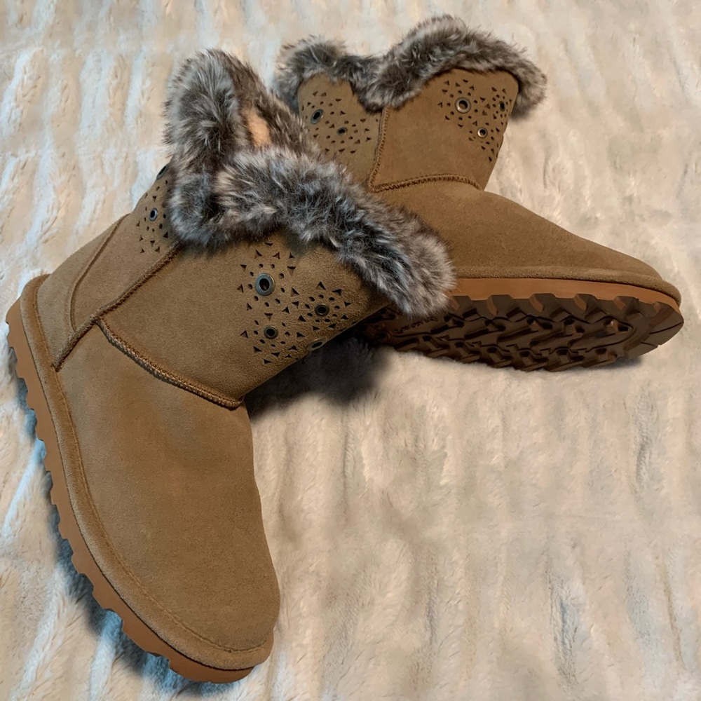 NWOT BearPaw Andrea Boots